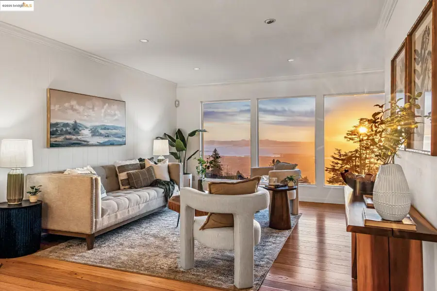 946 Creston Rd, Berkeley, CA 94708 - Image #3