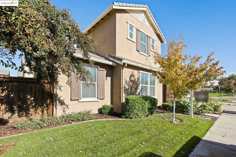 2249 Novi Dr, Riverbank, CA 95367 - Image #2