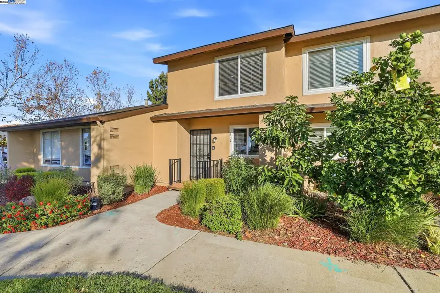 3305 Innerwick Ln, San Jose, CA 95121 - Image #2