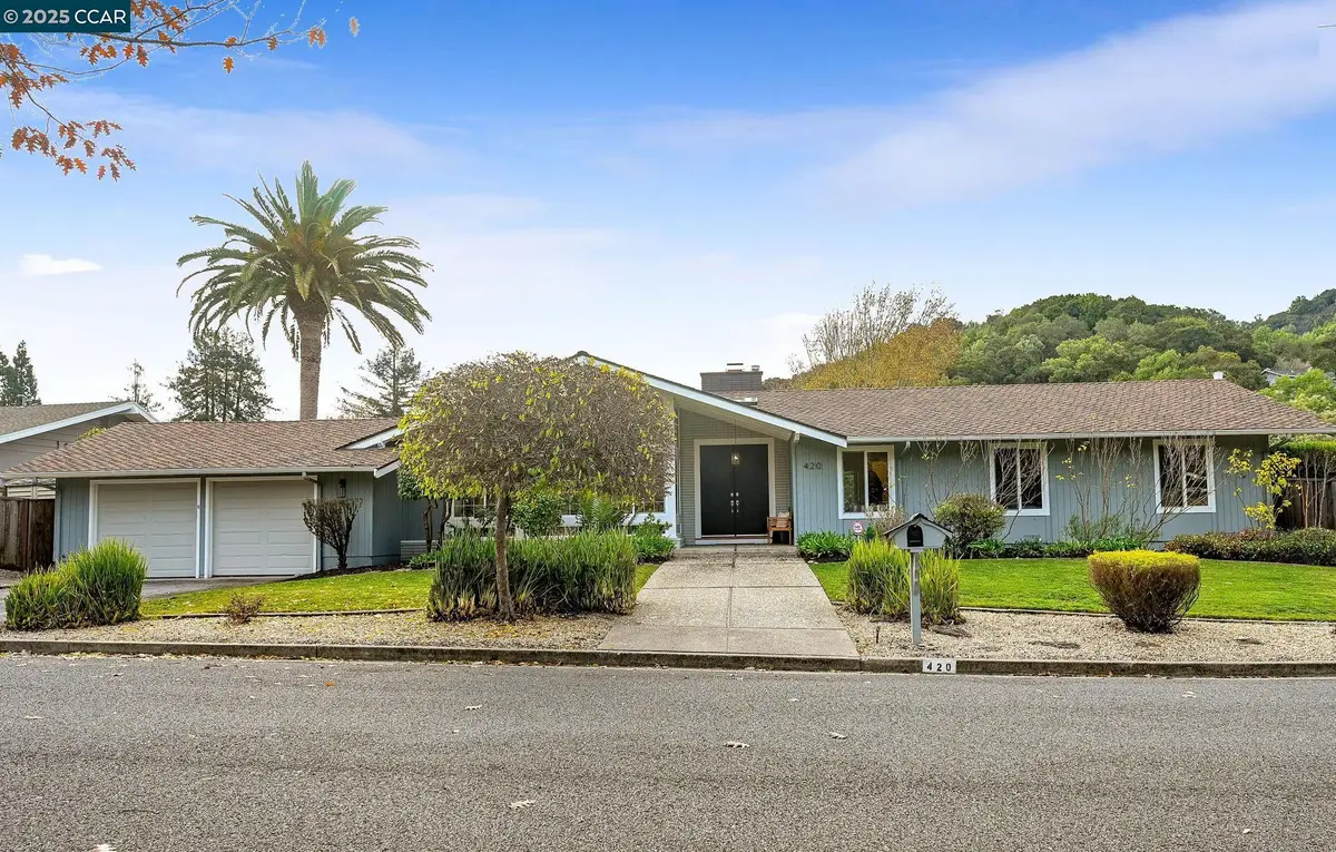 420 Stonefield Pl, Moraga, CA 94556 - Image #1