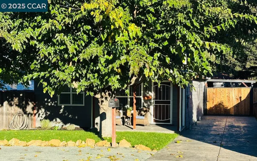 4245 Valley Ave, Martinez, CA 94553 - Image #2