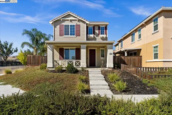 4384 Lennox Ln, Tracy, CA 95377