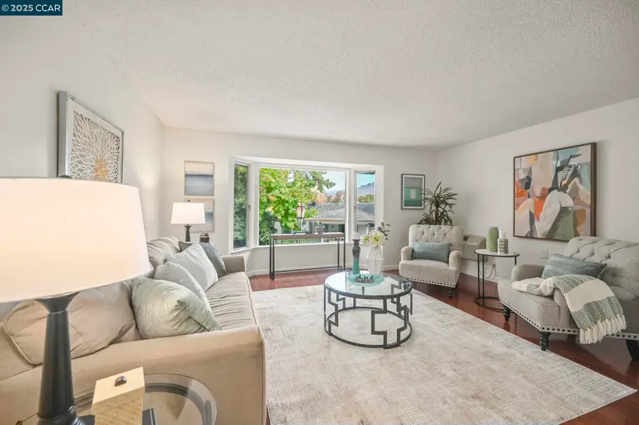 3465 Tice Creek Dr #4, Walnut Creek, CA 94595 - Image #3