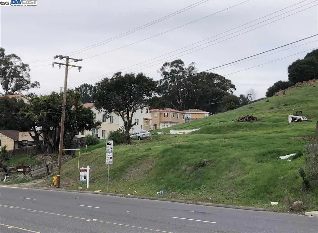 26660 Hayward Blvd, Hayward, CA 94542 - Image #1