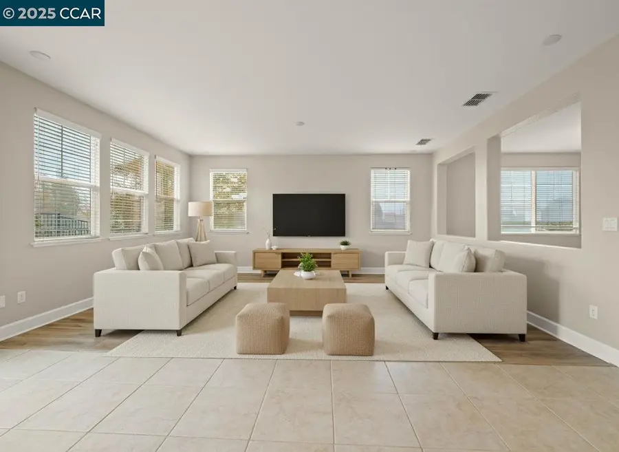 929 Painted Shore Court, Oakley, CA 94561 - Image #3