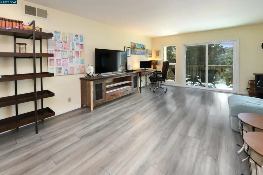 1984 Ascot Dr #C, Moraga, CA 94556 - Image #2