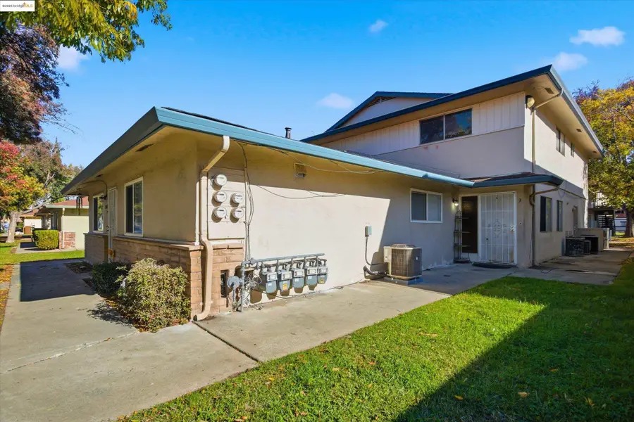 2301 Peppertree Way #3, Antioch, CA 94509 - Image #2