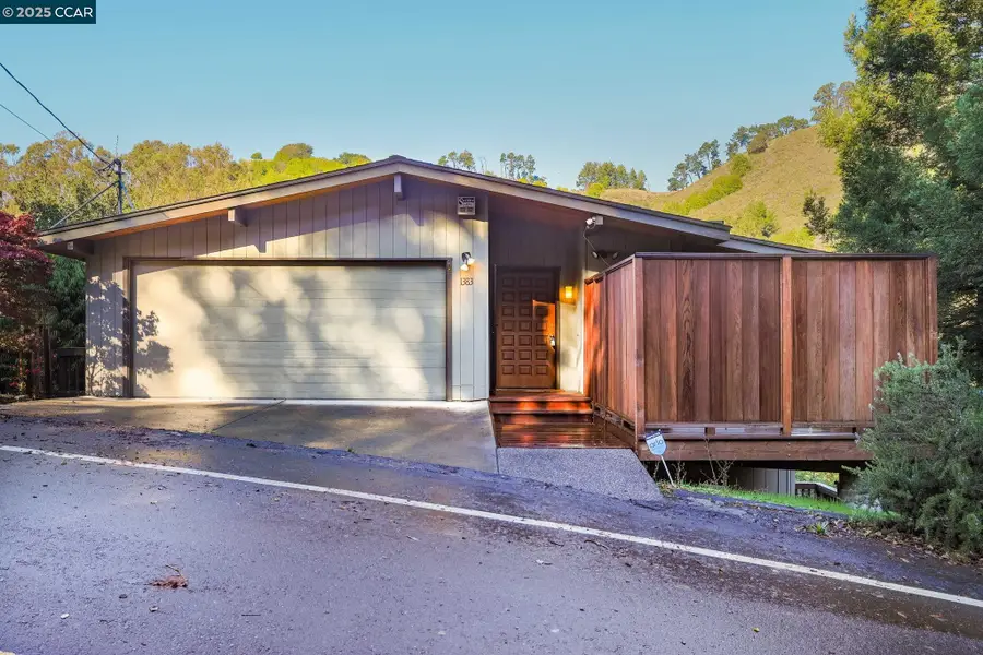 1383 Alvarado Rd, Berkeley, CA 94705 - Image #2