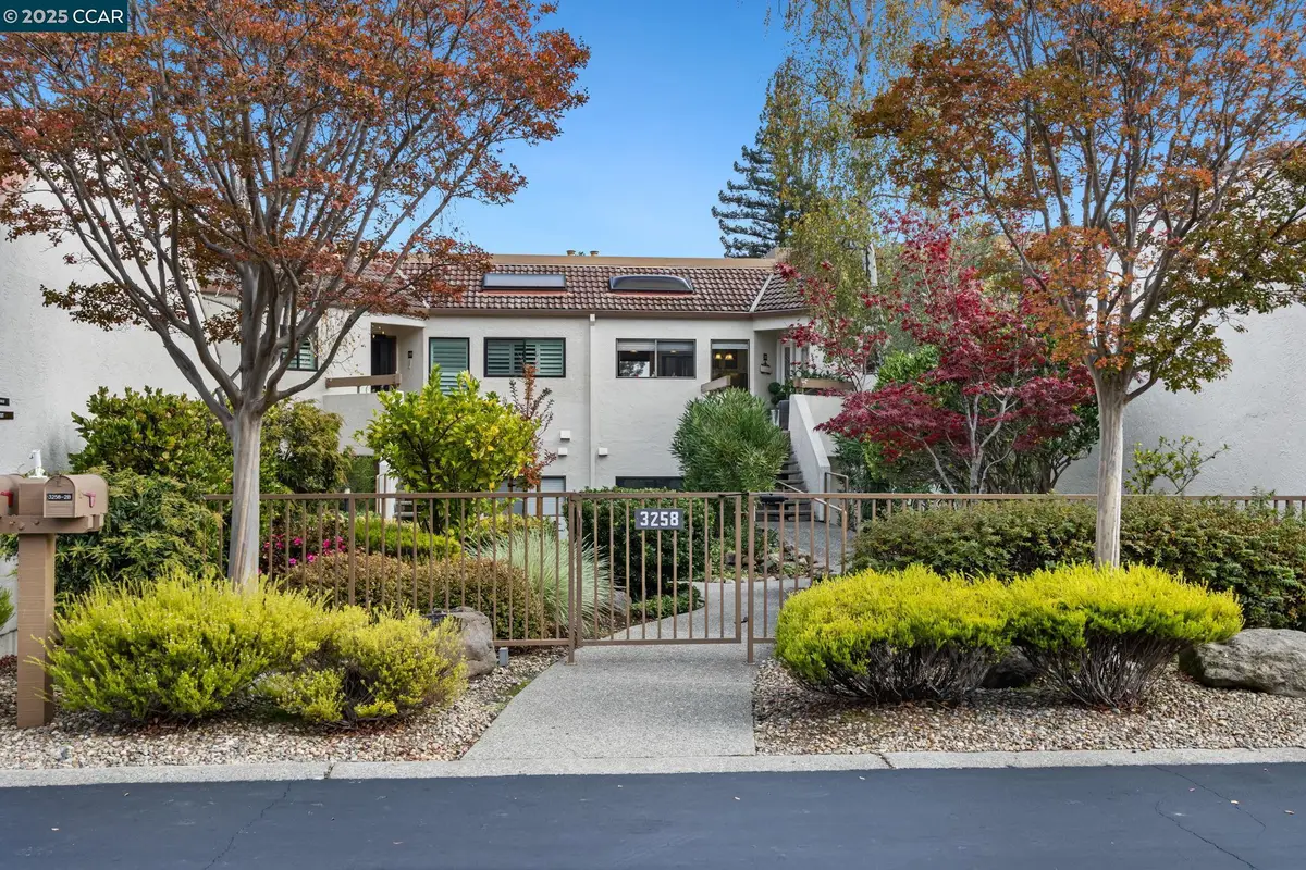 3258 Ptarmigan Dr #3B, Walnut Creek, CA 94595 - Image #1
