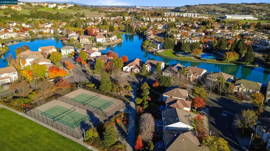 5109 Napa Shore Dr, Fairfield, CA 94534 - Image #3