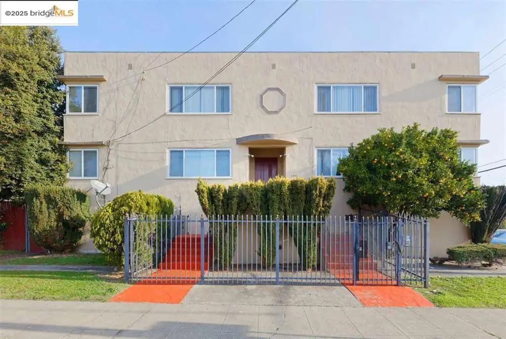5492 Ruth Ave, Oakland, CA 94601 - #1