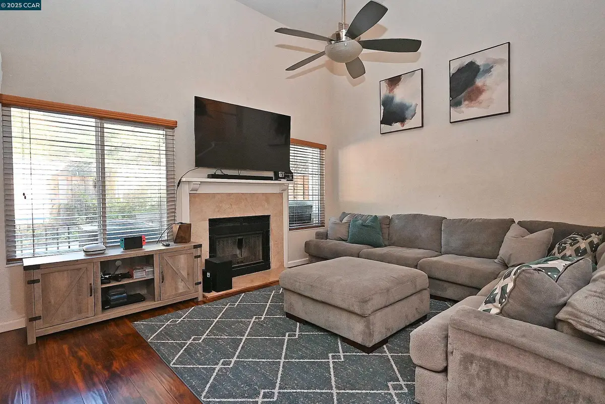 2514 Fern Leaf Ln, Martinez, CA 94553 - Image #1