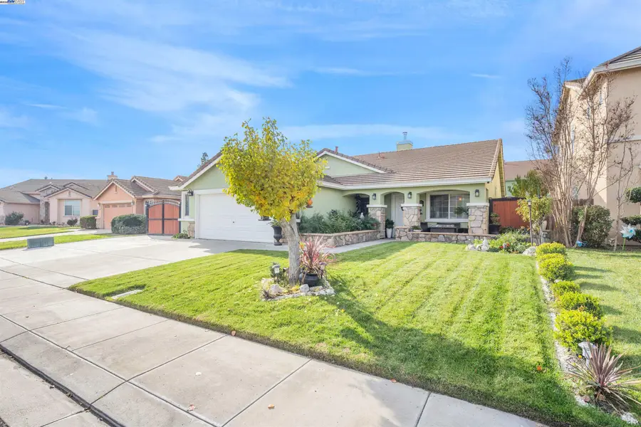 715 Bobcat Ln, Manteca, CA 95336 - #3