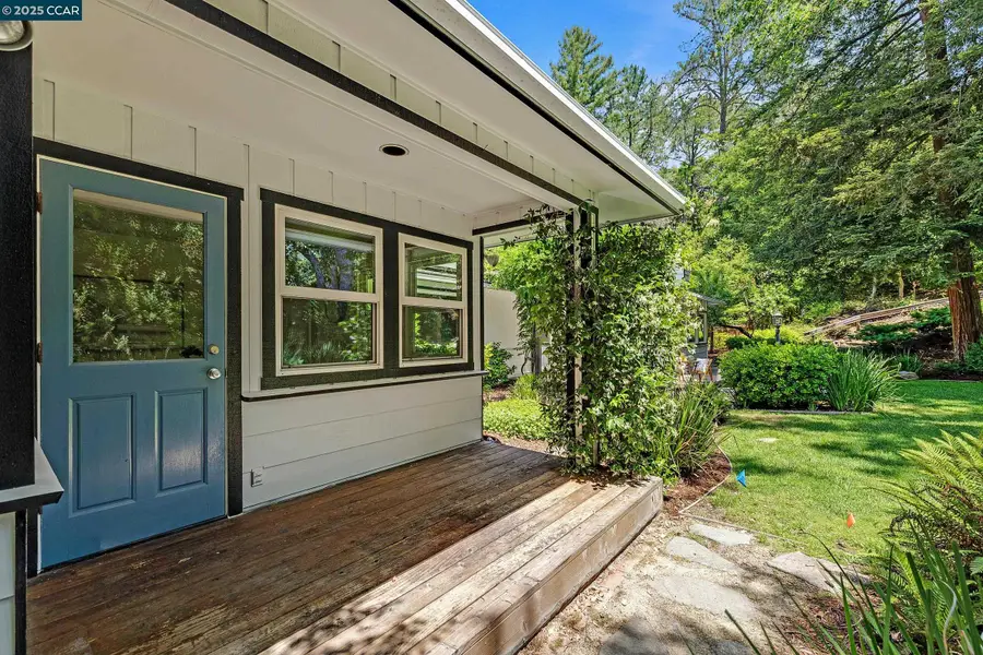 345 Shire Oaks Court, Lafayette, CA 94549 - Image #2