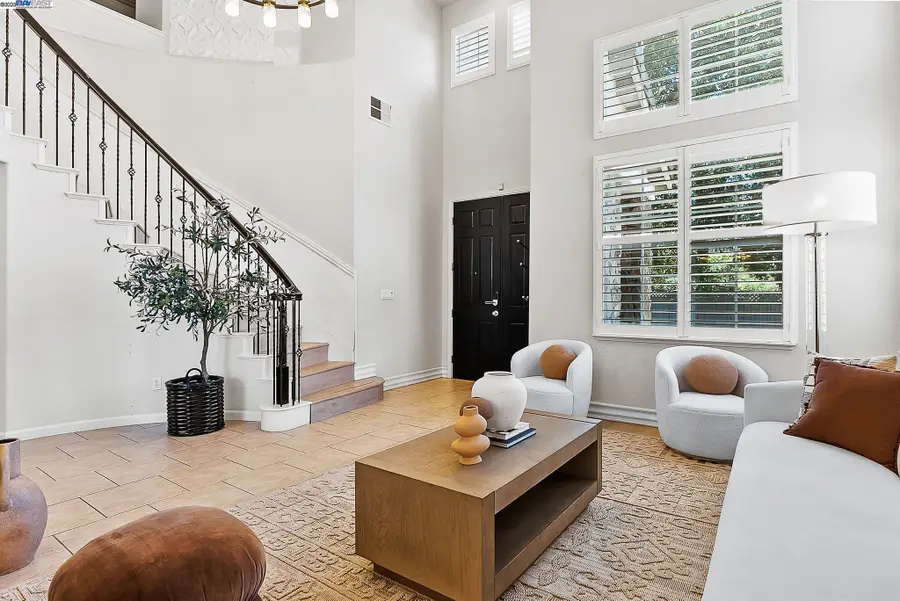 192 Mayhew Way, Walnut Creek, CA 94597 - Image #3