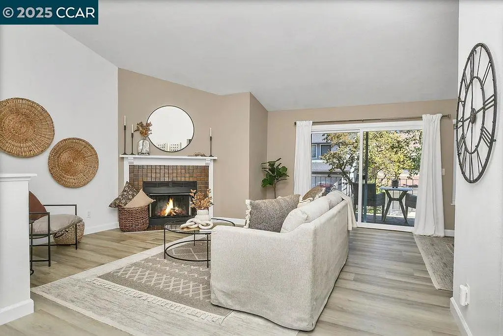 2414 Heatherleaf Ln, Martinez, CA 94553 - Image #1