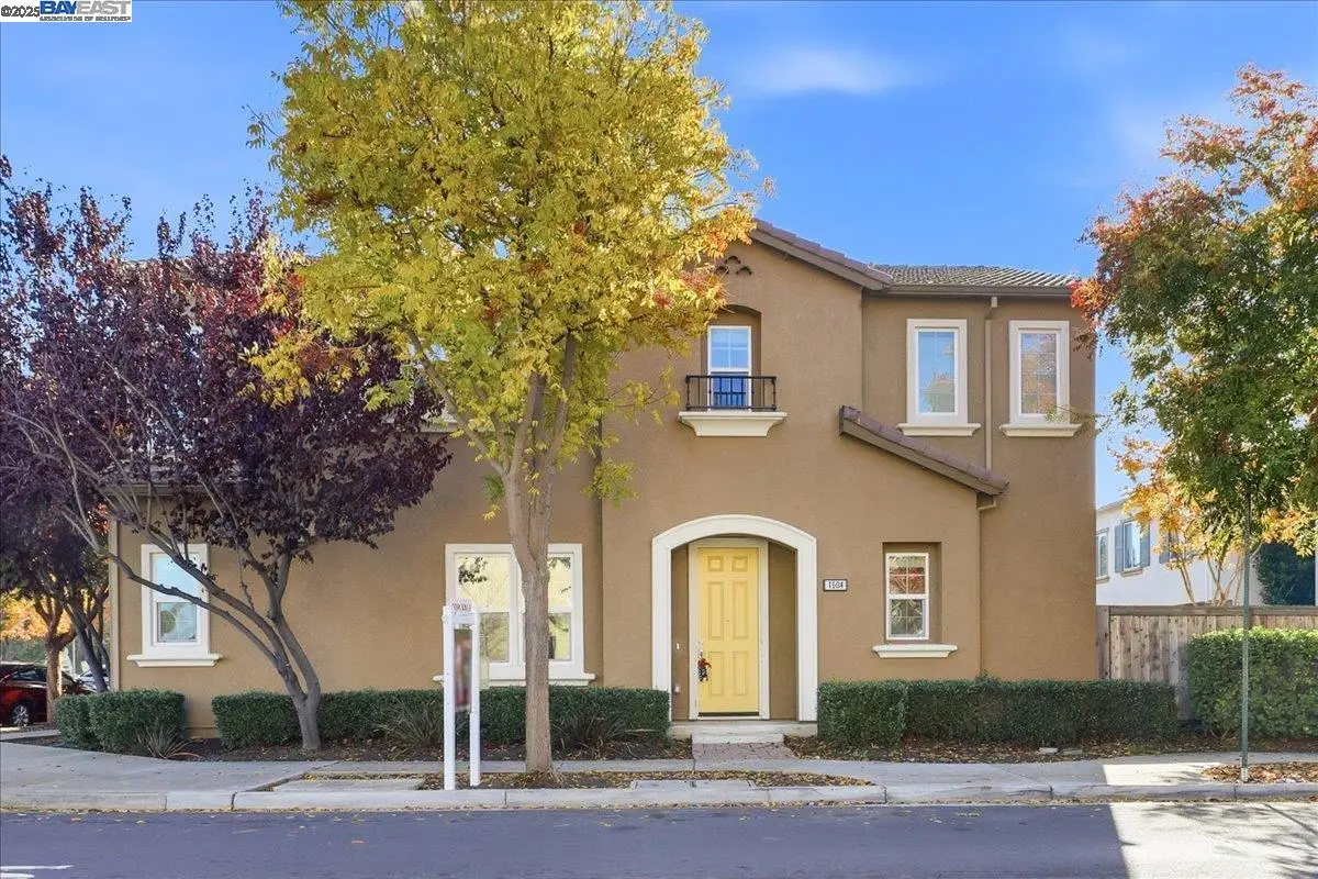 1504 Middle Ln, Hayward, CA 94545 - Image #1
