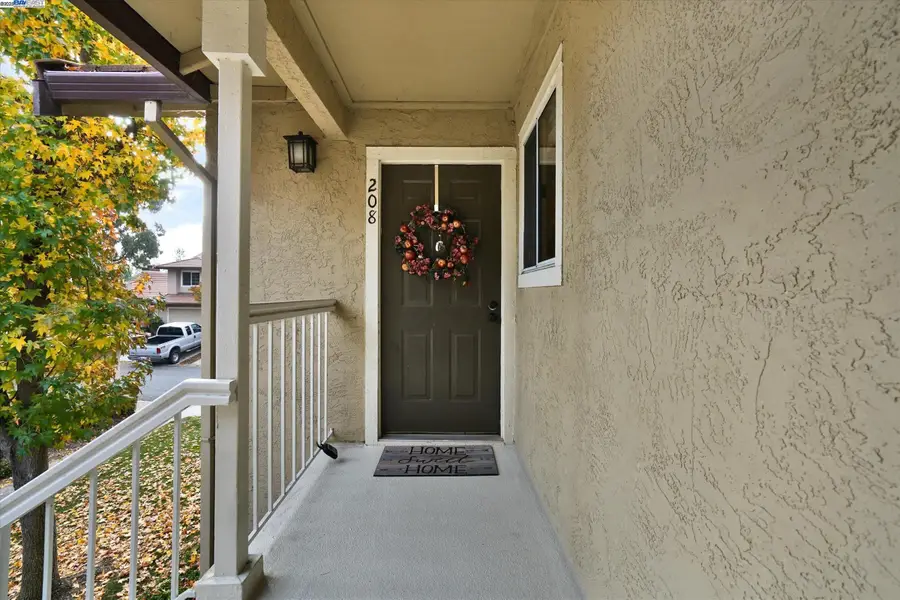 1446 Chateau Cmn #208, Livermore, CA 94550 - Image #2