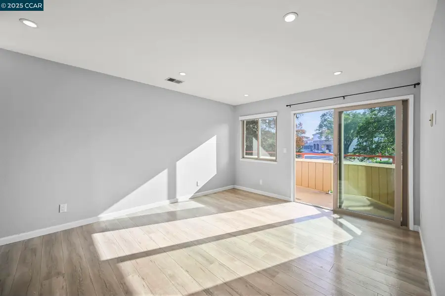5095 Valley Crest Dr #308, Concord, CA 94521 - Image #2