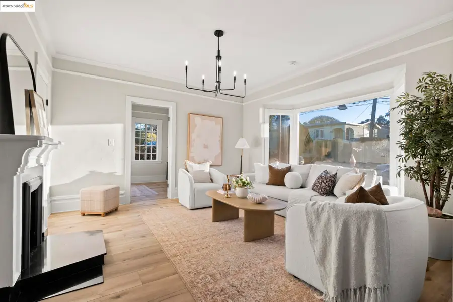 2050 E 30th St, Oakland, CA 94606 - Image #2