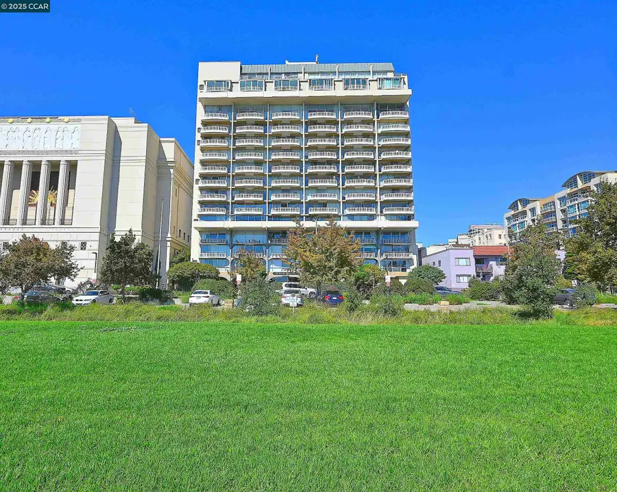 1555 Lakeside Drive #184, Oakland, CA 94612 - Image #3