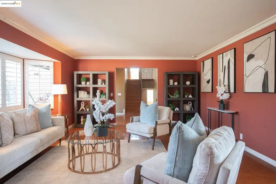 8071 Phaeton, Oakland, CA 94605 - Image #2