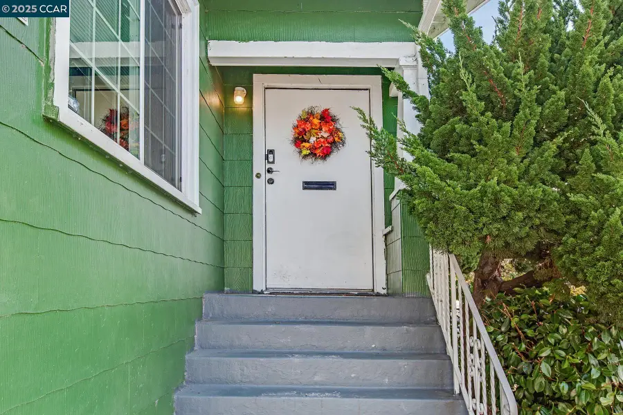 985 39th Street, Oakland, CA 94608 - Image #3