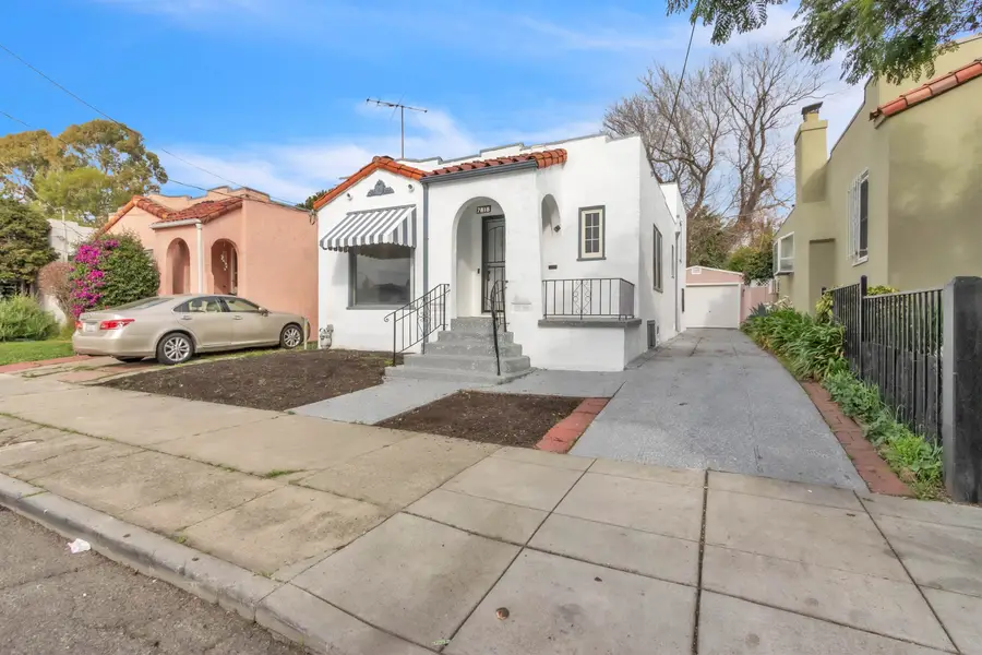 7818 Arthur St, Oakland, CA 94605 - #2
