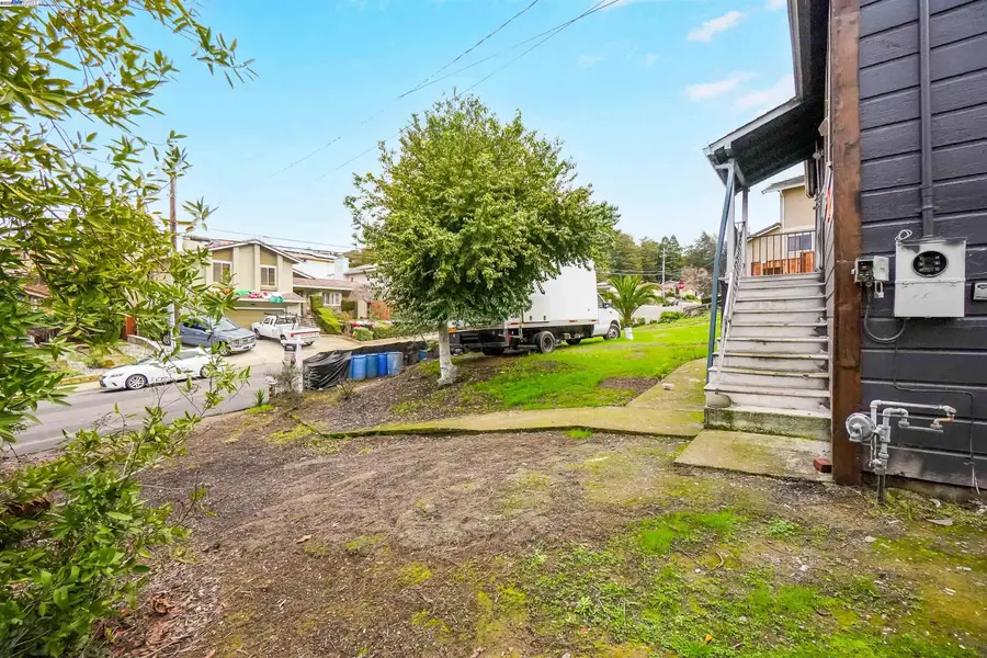 27449 Dobbel Ave, Hayward, CA 94542 - #3