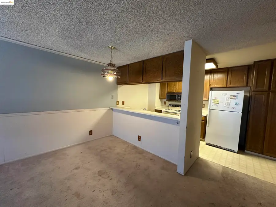 240 N Bayshore Blvd #303, San Mateo, CA 94401 - #2