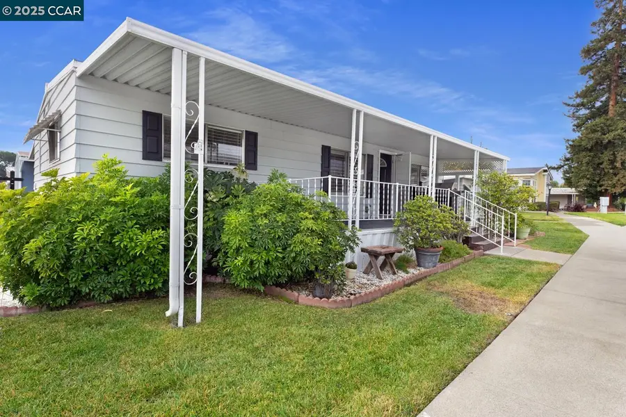 2197 Dalis Drive #124, Concord, CA 94520 - Image #3