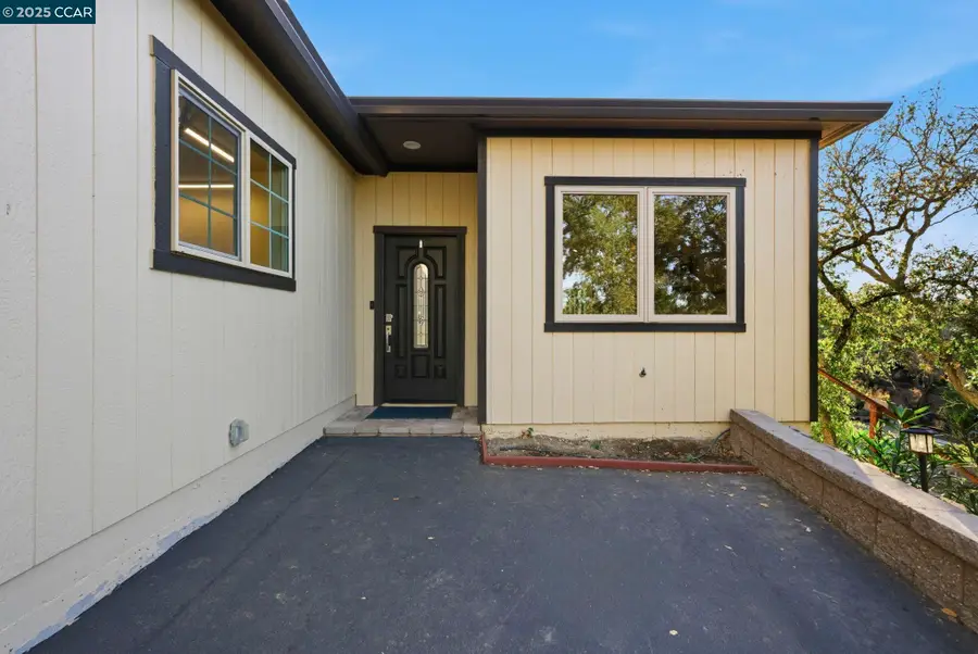 12 Quiet Country Ln, Danville, CA 94526 - Image #2
