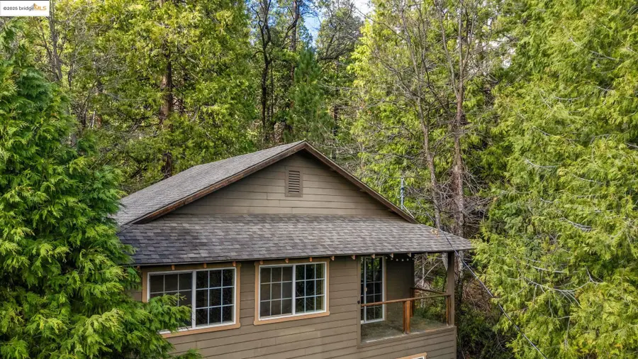 22464 N Tuolumne Rd, Twain Harte, CA 95383 - Image #2
