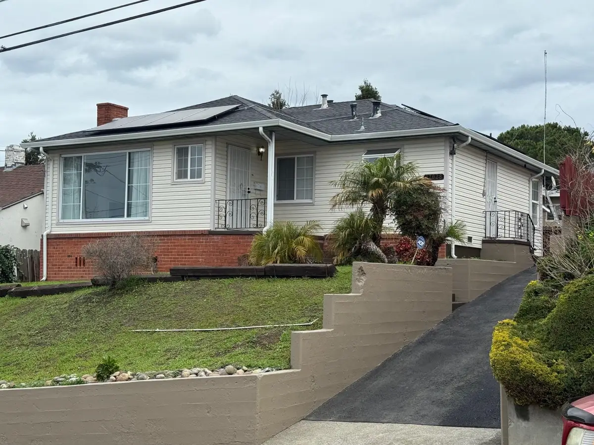 17028 Santa Fe St, Hayward, CA 94541 - Image #1