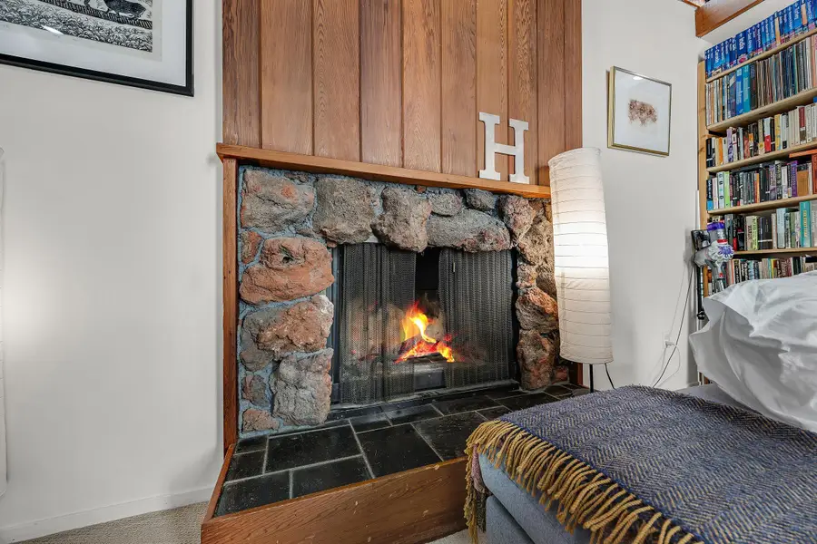 5982 Ascot Dr, Oakland, CA 94611 - Image #2