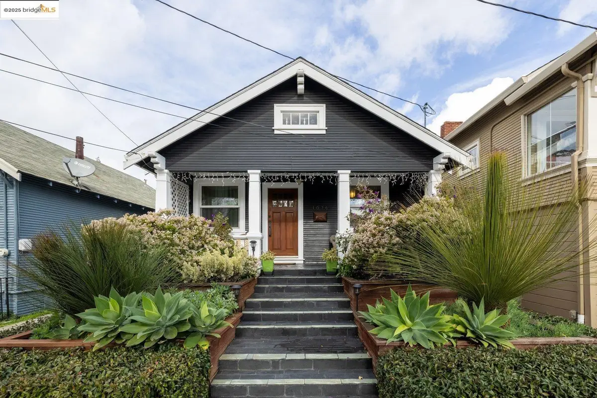 1076 61st St, Oakland, CA 94608 - Image #1