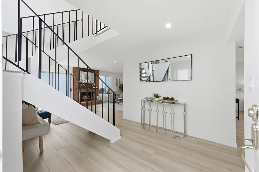 842 Erickson Ln, Foster City, CA 94404 - Image #2