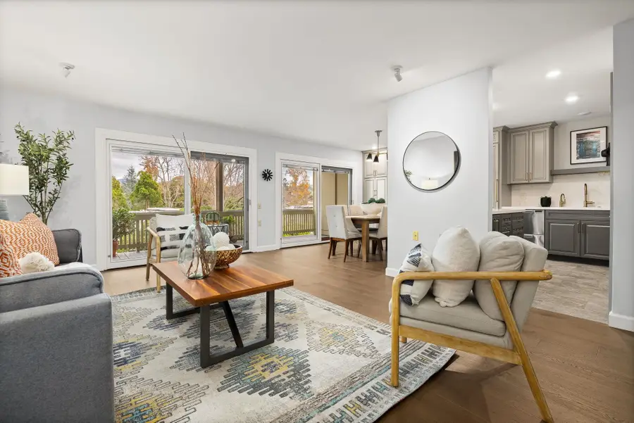 1388 Rockledge Ln #4, Walnut Creek, CA 94595 - Image #3