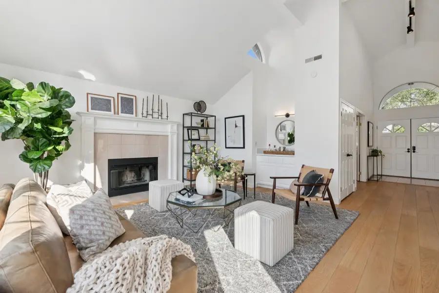 1715 Alhambra Ln, Oakland, CA 94611 - Image #3