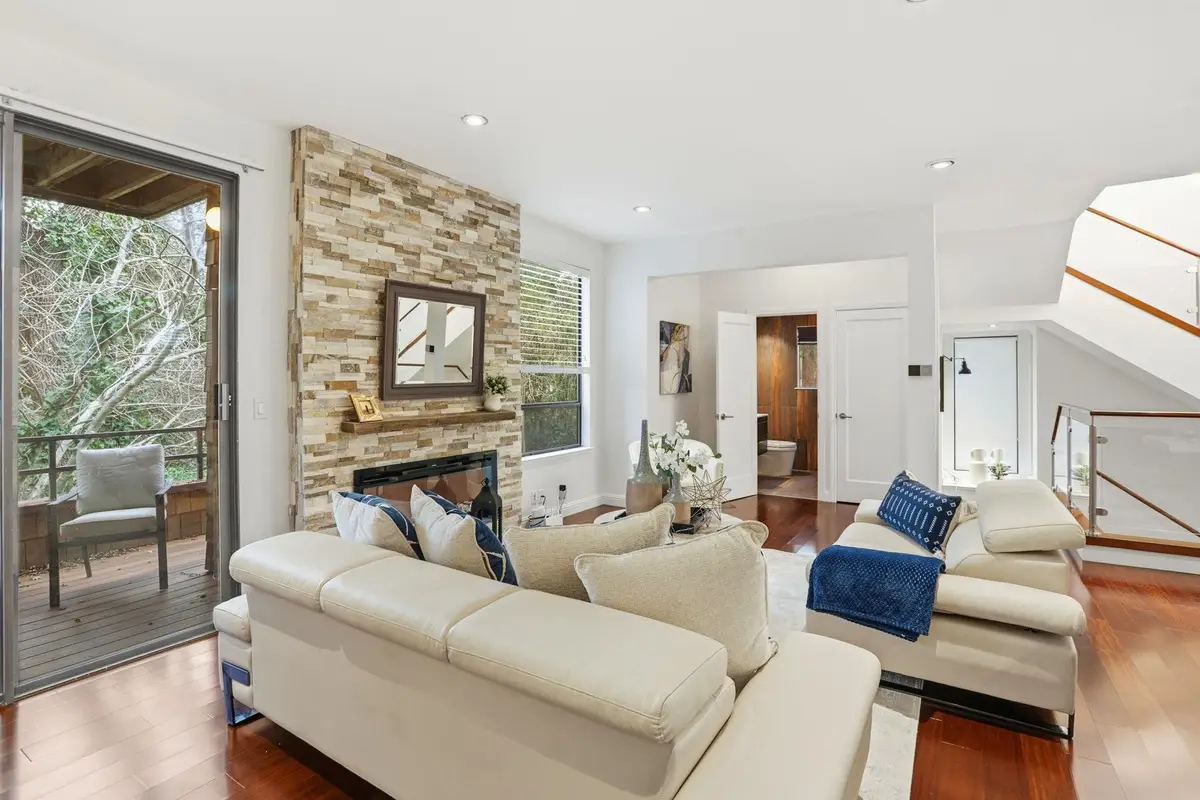 10900 Lucky Oak St, Cupertino, CA 95014 - Image #1