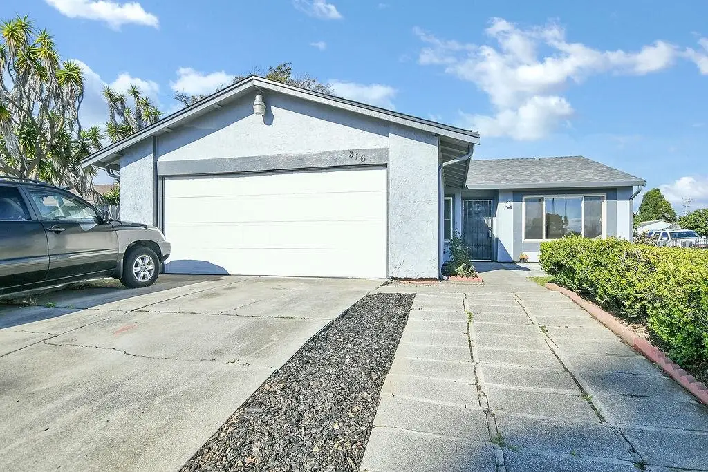 316 Meadows Dr, Vallejo, CA 94589 - Image #1