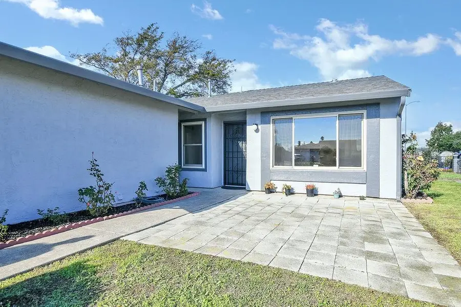 316 Meadows Dr, Vallejo, CA 94589 - Image #3