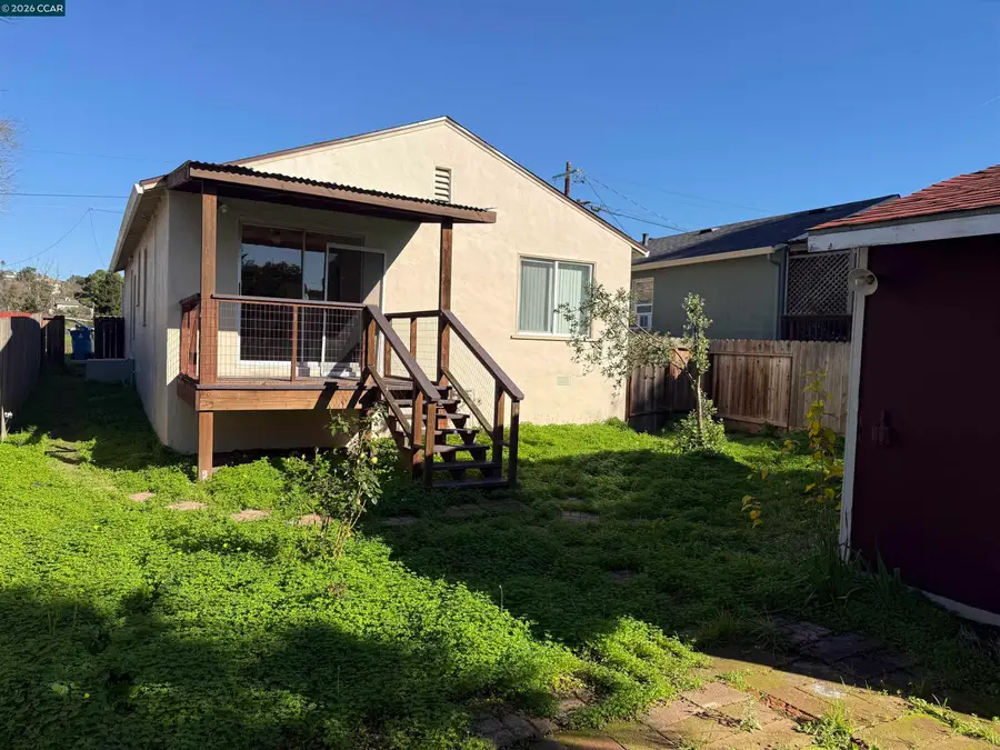 408 E J St, Benicia, CA 94510 - Image #2