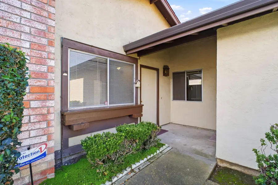 34311 Chester Ct, Fremont, CA 94555 - Image #3