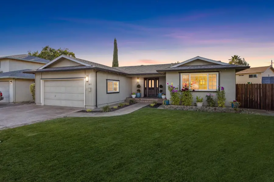3973 Dunhill St, Napa, CA 94558 - Image #2