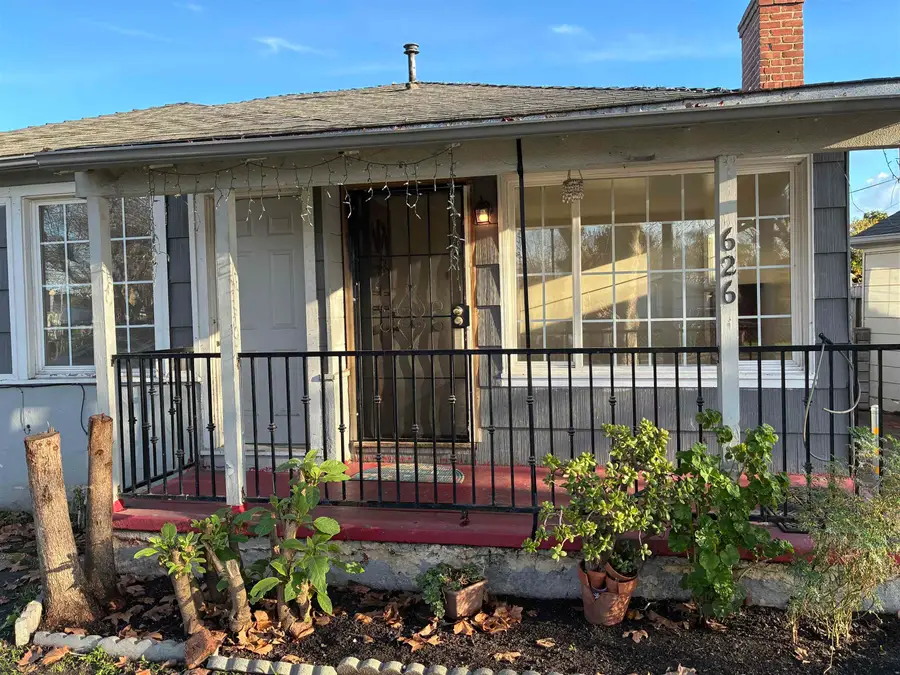 626 La Prenda Dr, Oakland, CA 94603 - Image #2