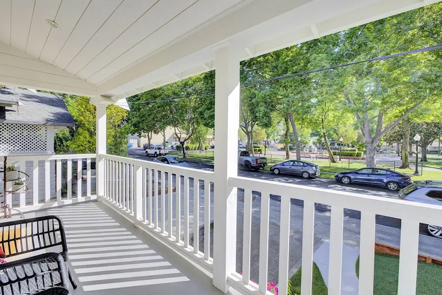 1215 Castro St, Martinez, CA 94553 - Image #3