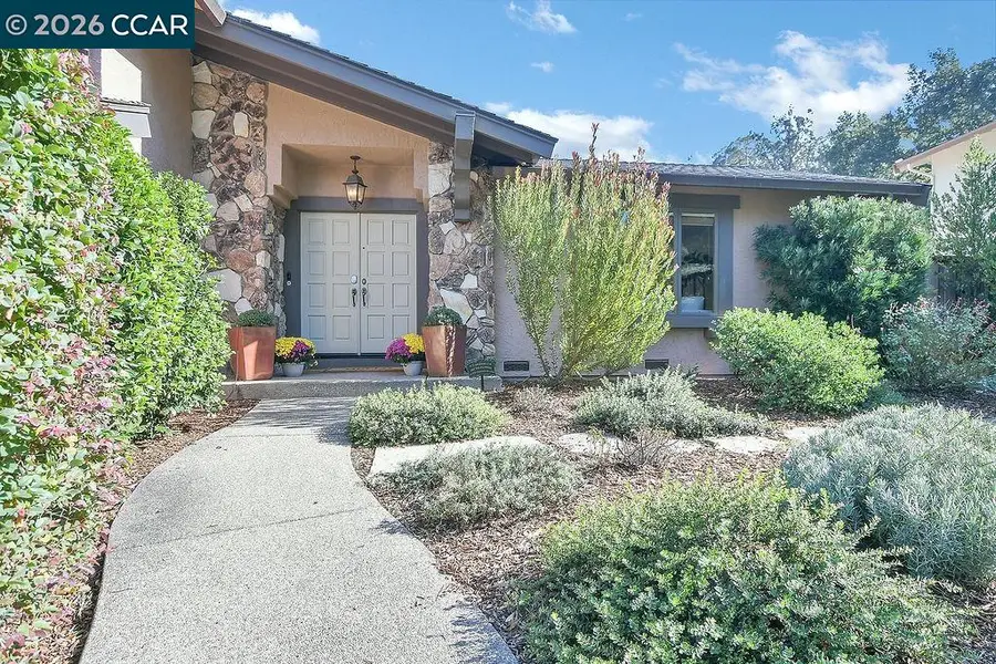 916 Calle Verde, Martinez, CA 94553 - Image #3