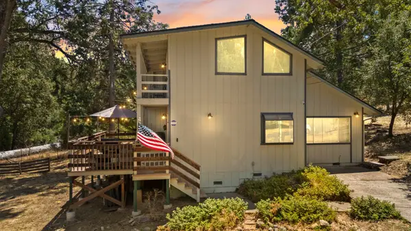 20785 Buttercup Cir, Groveland, CA 95321