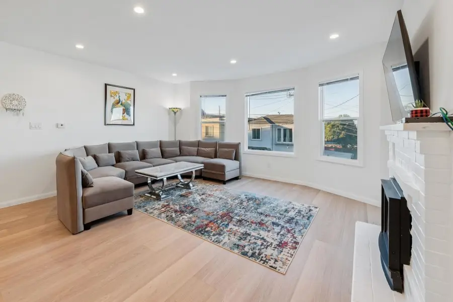 1119 Hanover St, Daly City, CA 94014 - #2